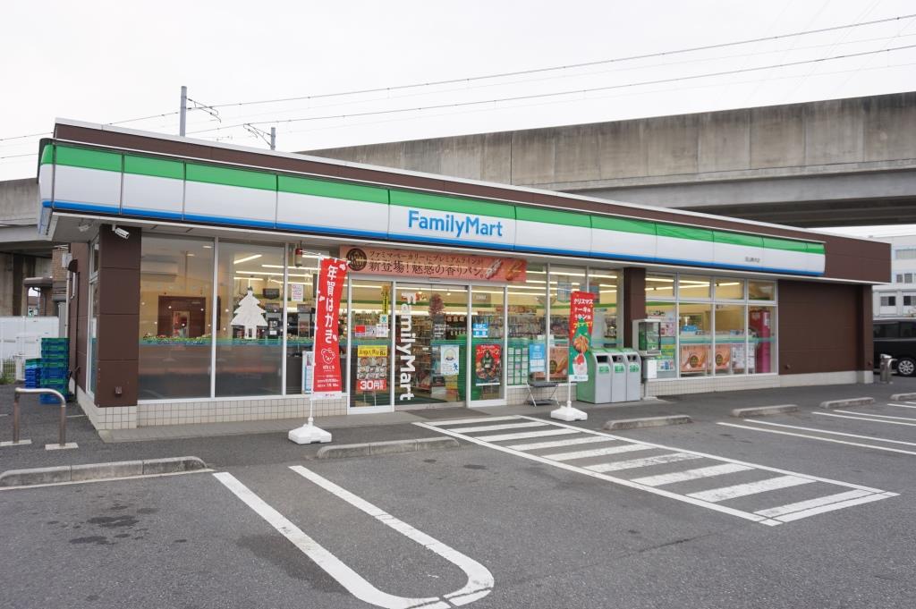コンビニ　ファミリーマート 流山駒木店（コンビニ）まで714m