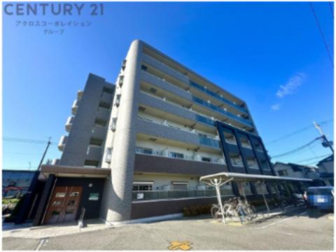 建物外観　オートロック・防犯カメラ付きで安心です！