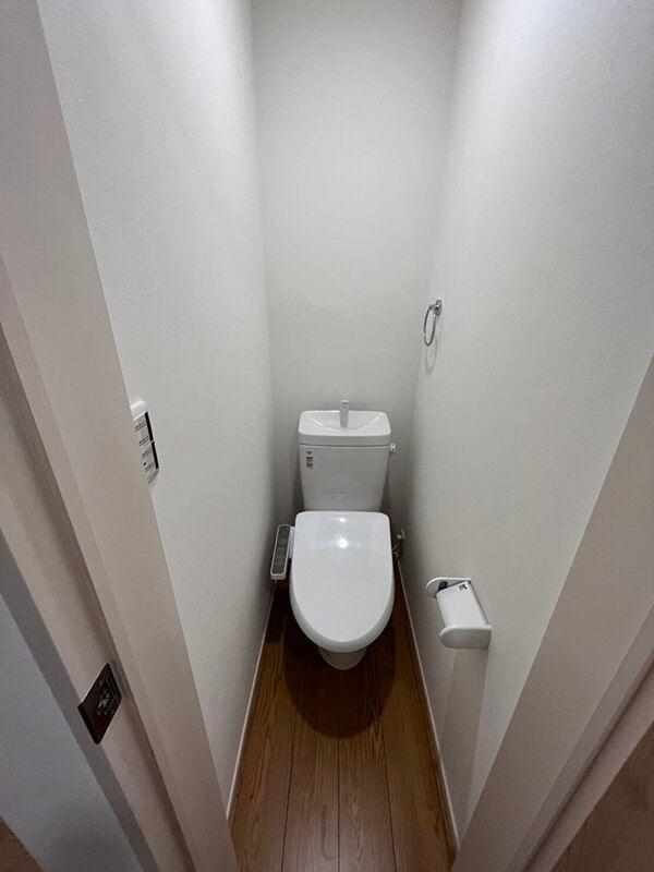 トイレ　温水洗浄機