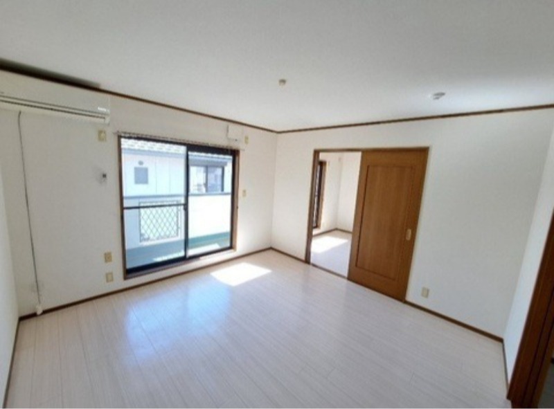 居室・リビング　図面と現状に相違がある場合には現状を優先