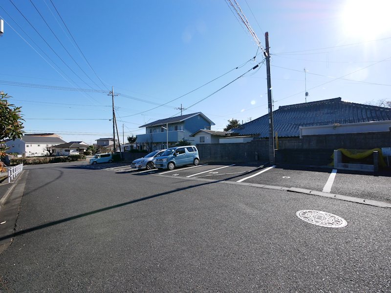 駐車場　敷地内駐車場