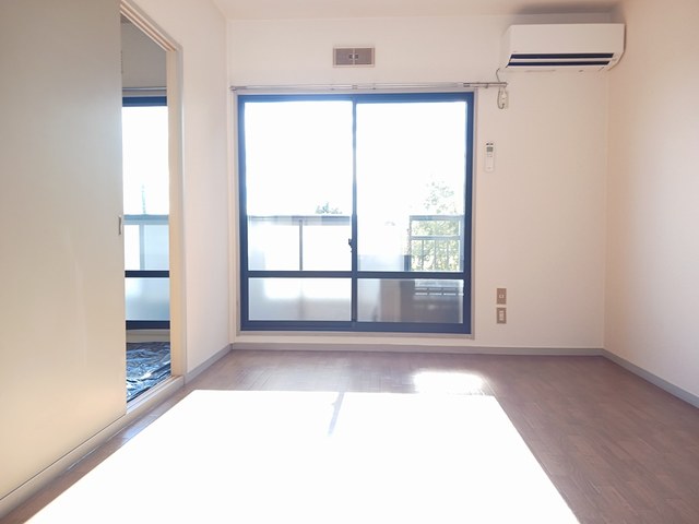 居室・リビング　ＬＤＫ１２帖