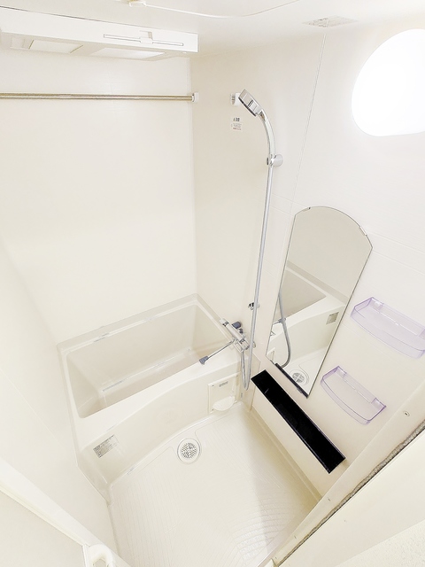 バス・シャワールーム　浴室乾燥・暖房機能付き浴室