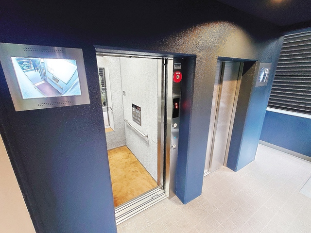 その他共有部分　防犯カメラ付きエレベーター