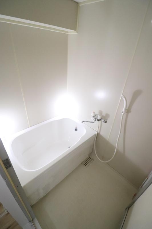 バス・シャワールーム　1　バス