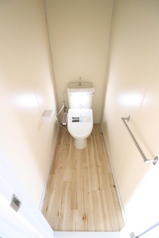 トイレ　トイレ　温水洗浄便座