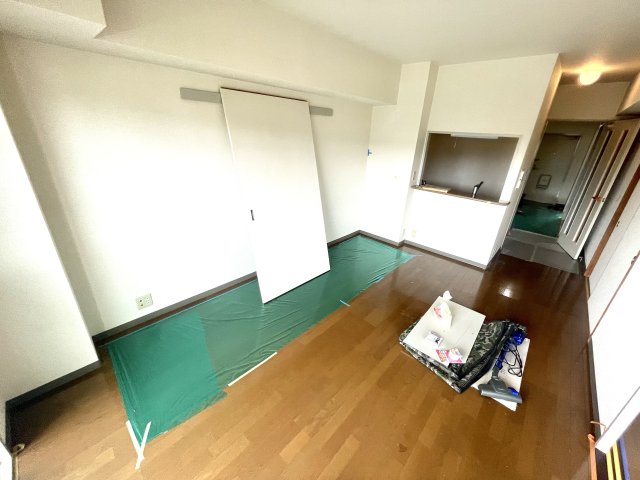 居室・リビング　カウンターキッチンのあるリビングです♪