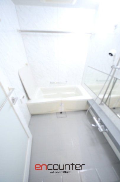 バス・シャワールーム　※同マンション別室参考写真