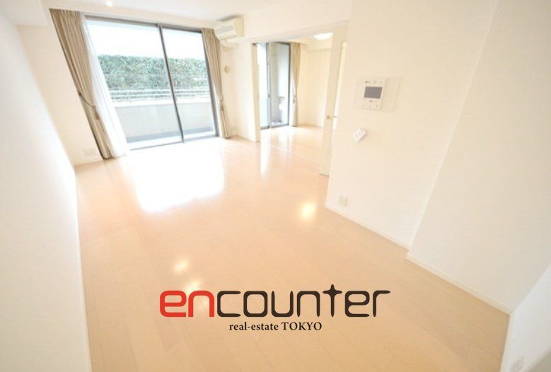 居室・リビング　※同マンション別室参考写真