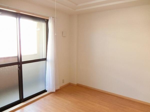 その他部屋・スペース　明るい洋室！