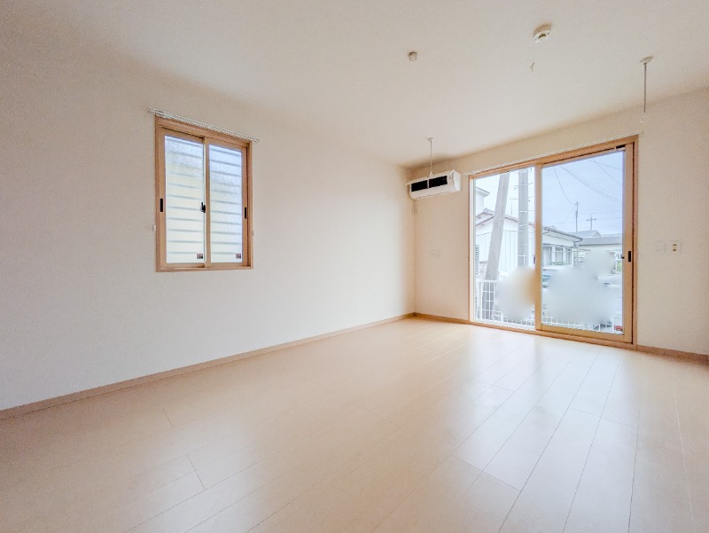 居室・リビング　図面と現状に相違がある場合には現状を優先