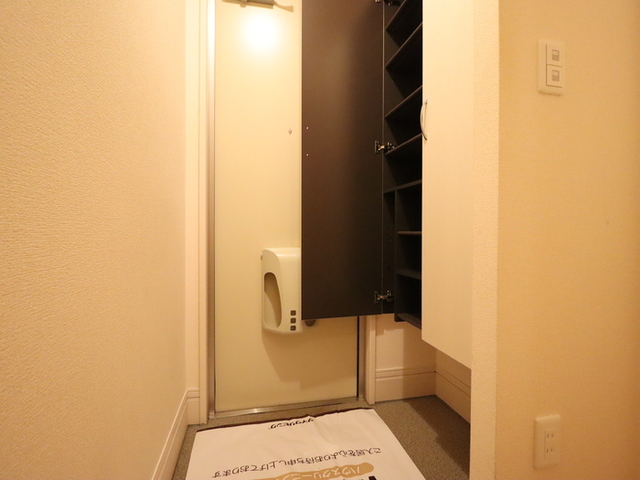 玄関　シューズボックス