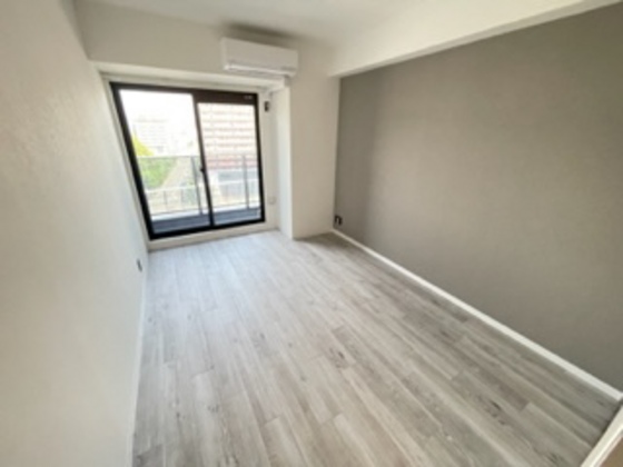 居室・リビング　※別部屋の写真です