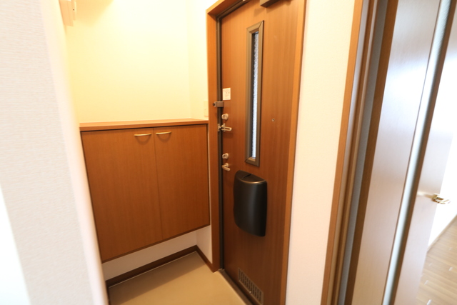 玄関　※別部屋写真