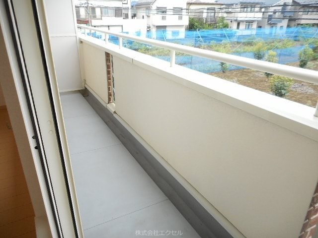 バルコニー　同建物別室画像です