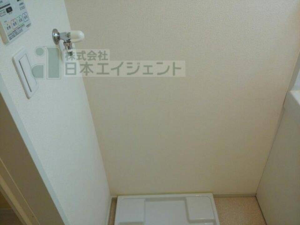 洗面設備　洗濯機置場