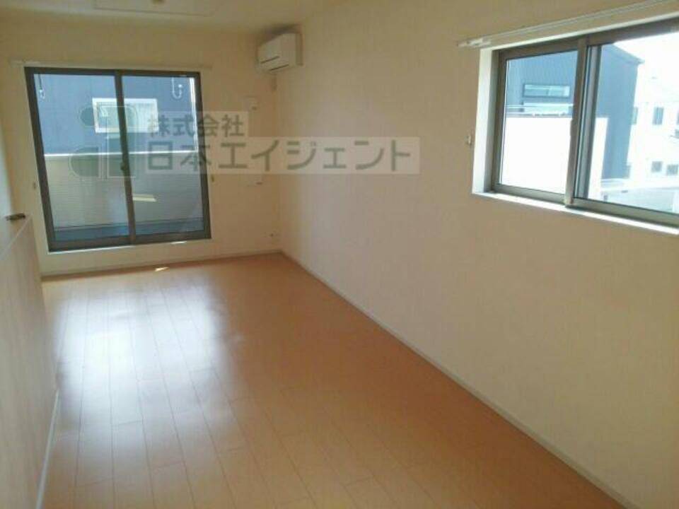 居室・リビング　リビング