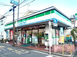 コンビニ　ファミリーマート 方南一丁目店（コンビニ）まで457m