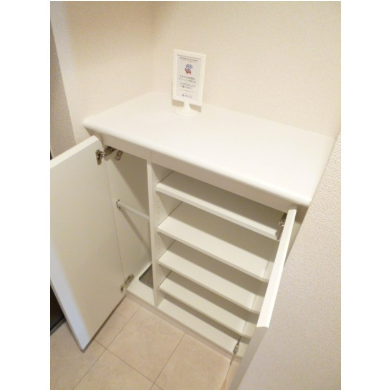 玄関　シューズボックスあり♪