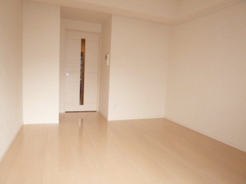 その他部屋・スペース　バルコニー側から見たお部屋♪