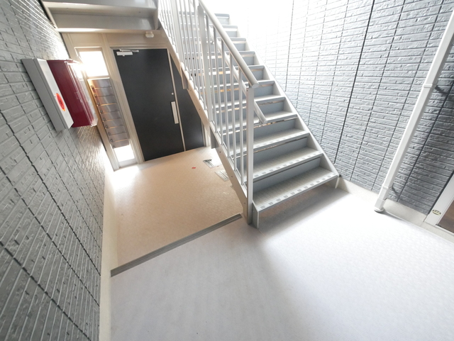 エントランス　★綺麗なエントランスですね★