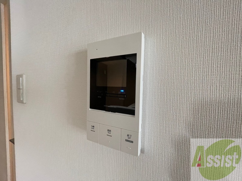 セキュリティ　ＴＶモニター付インターホンです。来客者の顔が見えるので安心！