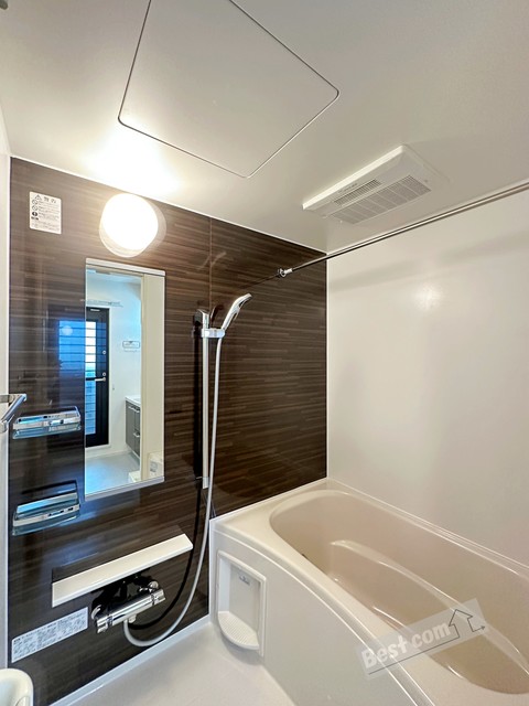 バス・シャワールーム　追い焚き付で寒い日も温まります♪