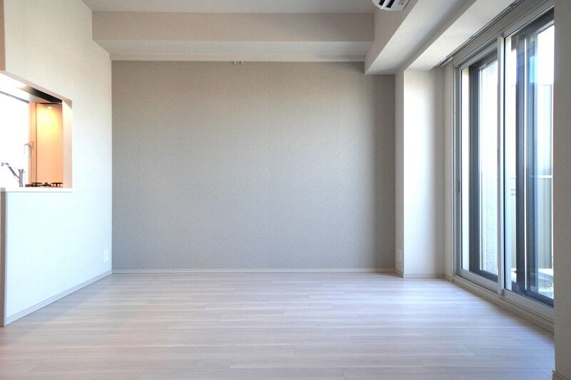 居室・リビング　こちらのリビングで趣味の時間をお楽しみください