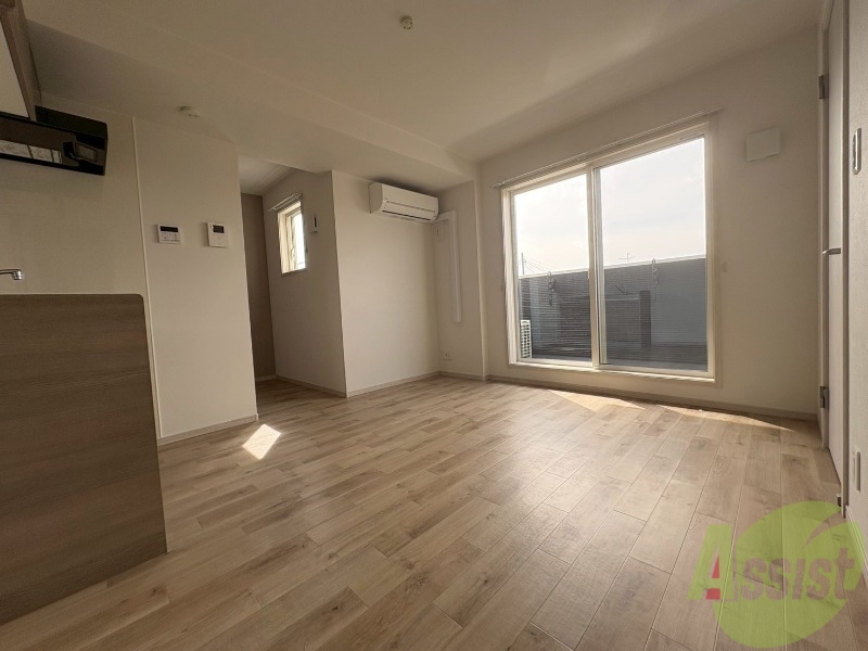 居室・リビング　７帖のリビングです。お部屋を広く使えます。