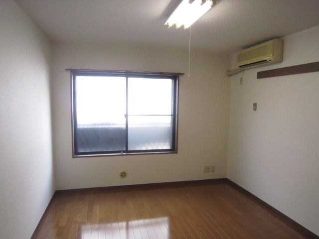 居室・リビング　フローリング6.5帖です