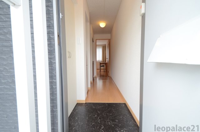 玄関　明るい玄関です