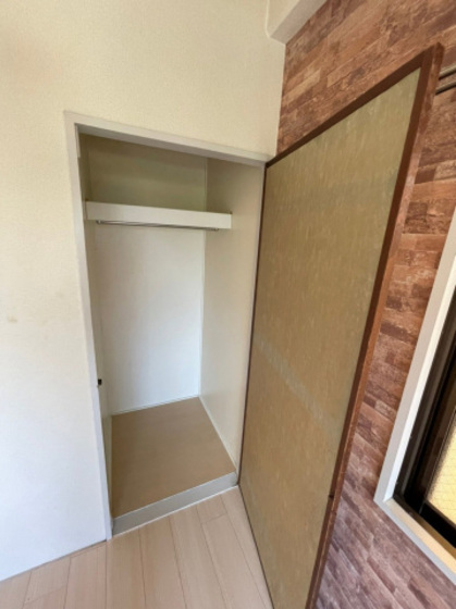 収納　※別部屋の写真です