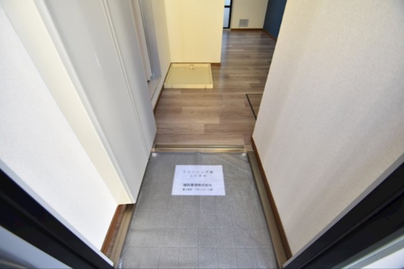 玄関　シューズボックス完備。