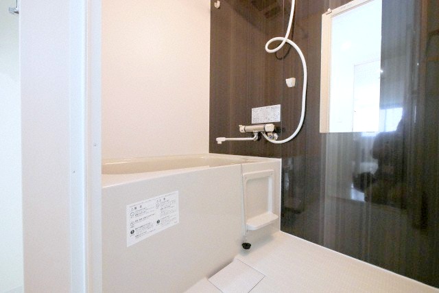 バス・シャワールーム　バスルームです☆