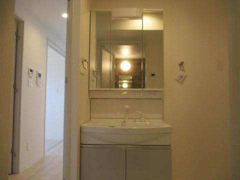 洗面設備　洗髪洗面化粧台