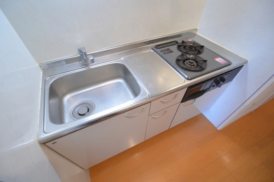 キッチン　お料理好きの方に嬉しい２口コンロ＆グリル付き♪