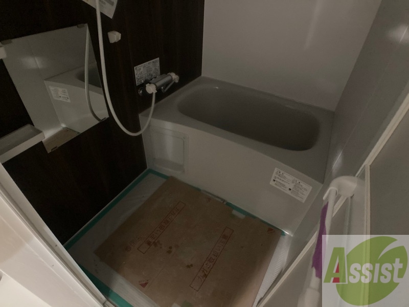 バス・シャワールーム　お風呂になります。一日の疲れを癒してくださいね。