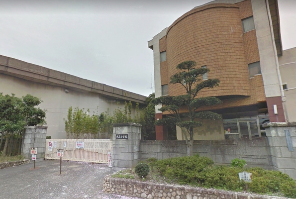 小学校　半田市立成岩小学校（小学校）まで600m