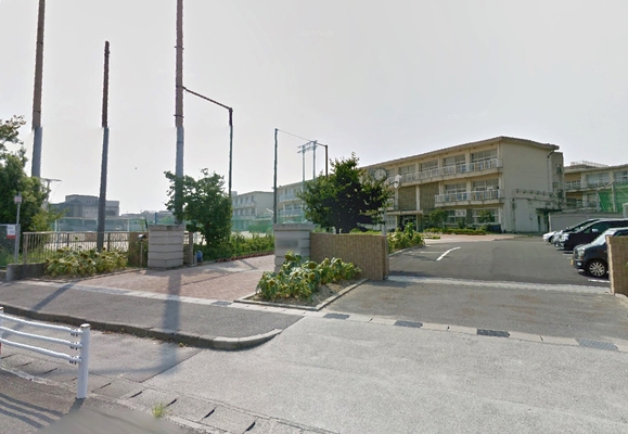 中学校　ISHIHARA成岩店（中学校）まで190m