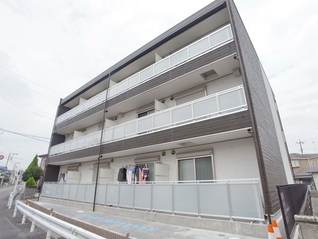建物外観　日当たり良好のお部屋はこちら♪