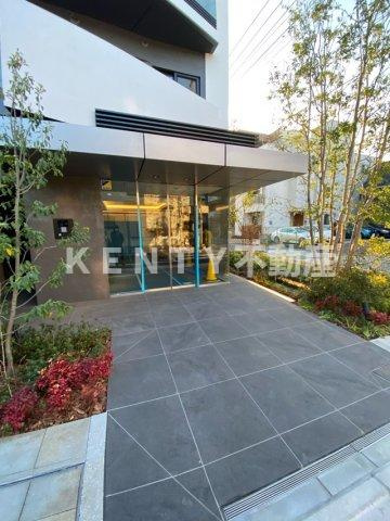 エントランス　清潔なエントランスです