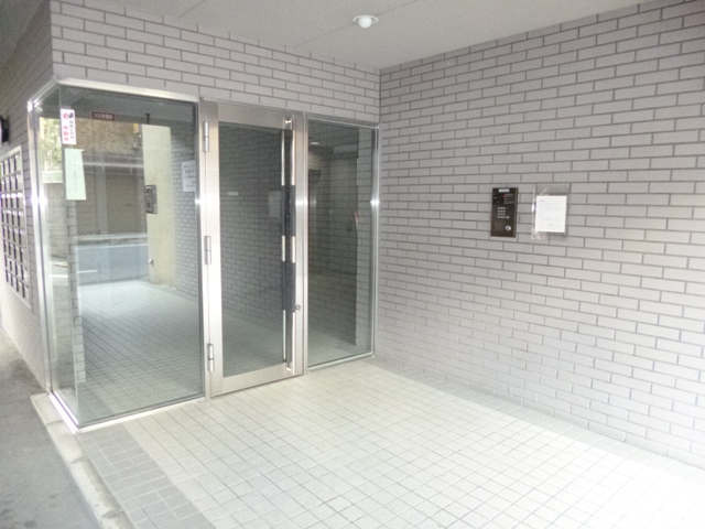 エントランス　オートロック