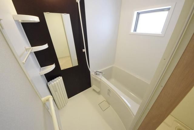 バス・シャワールーム　追い焚き機能付きバスルーム