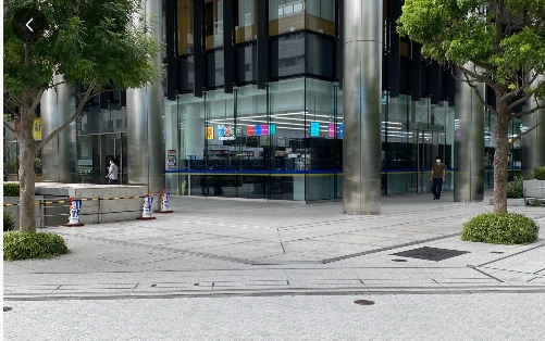 ドラックストア　どらっぐぱぱす品川フロントビル店（ドラッグストア）まで716m