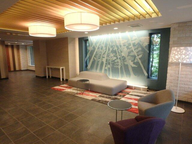 ロビー　※参考写真