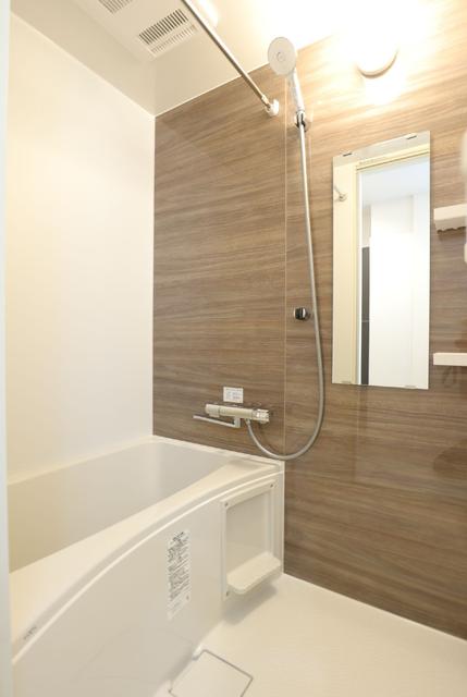 バス・シャワールーム　バス　※同物件・同仕様画像