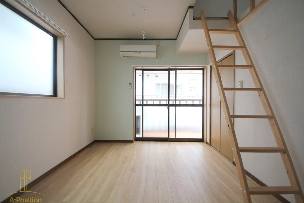 居室・リビング　花荘