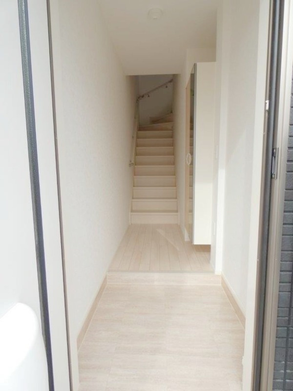 玄関　図面と現状に相違がある場合には現状を優先