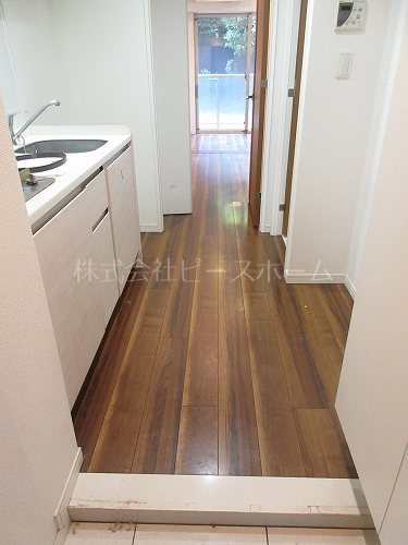 玄関　※別号室参考写真