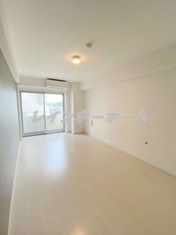 居室・リビング　別部屋。参考写真。